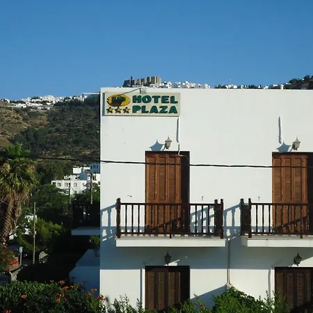 Hotel Plaza 2*